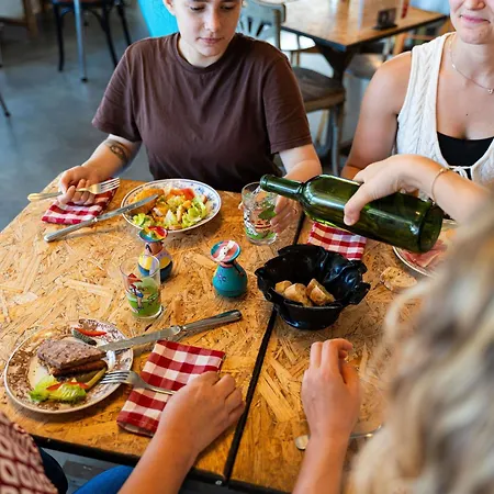 Hotel Greet Bordeaux Aeroport 2*