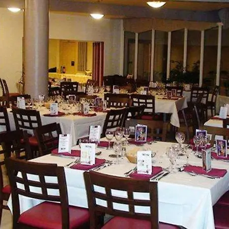 Hotel Greet Bordeaux Aeroport 2*