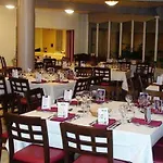 Hotel Greet Bordeaux Aeroport 2*