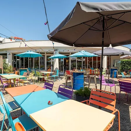 Greet Bordeaux Aeroport Hotel 2*