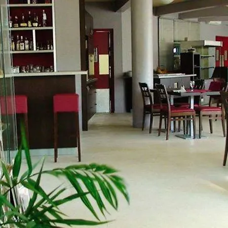 酒店 Greet Bordeaux Aeroport